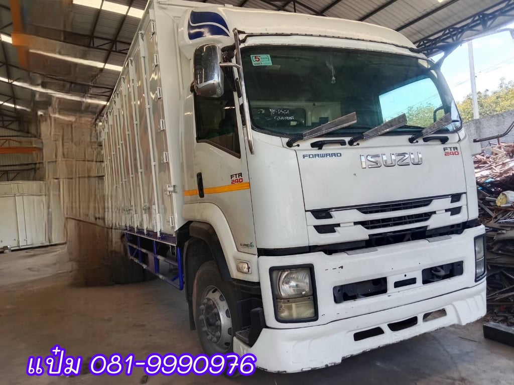 🚚หกล้อตู้สิบบาน   ปี 2564 ISUZU  FTR 240 แรง มือเดียว เก็บงานสวย ยางใหม่ 6 เส้น Sาคา 1,490,000.-(6584)