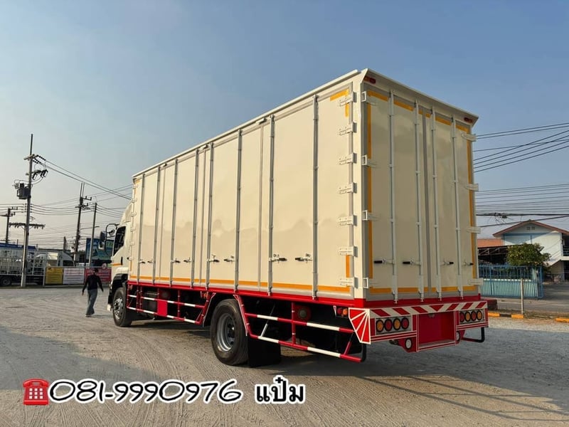 🚚หกล้อตู้สิบบาน ปี 2564 ISUZU  FTR 240 เเรงม้า Sาคา 1,690,000.-(3567)