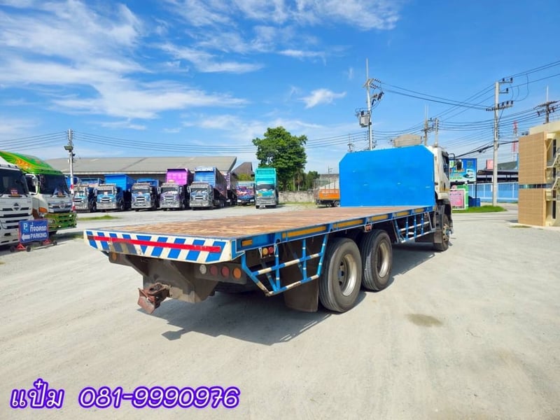 🚚สิบล้อพื้นเรียบ  ปี 2561 ISUZU  FVM  240 เเรง Sาคา 1,580,000.-(1517)