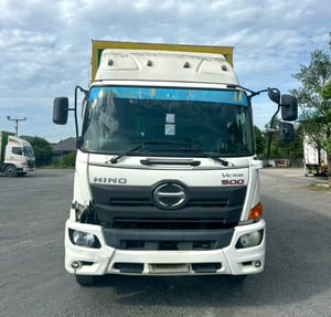 หกล้อตู้สิบบาน HINO FG8J  240 แรงม้า ปี 59 (3446) 💥เพียง 1,230,000 บาท 