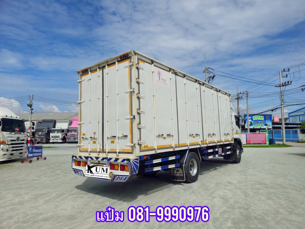 หกล้อตู้สิบบาน ปี 2562      ISUZU  FTR  240 แรงม้า      ราคา 1,390,000.- (0628)