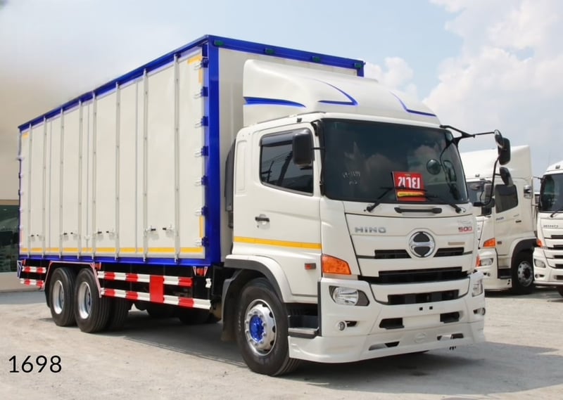 สิบล้อตู้สิบบาน Hino FL8J 260 แรงม้า ปี 66 (1698) สิบล้อตู้สิบบาน Hino FL8J 260 แรงม้า ปี 66 (1698)