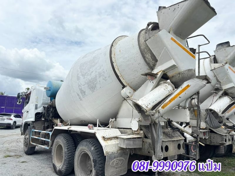 สิบล้อโม่ปูน HINO FM1A 344 แรงม้า ปี 2555 (6785) สิบล้อโม่ปูน HINO FM1A 344 แรงม้า ปี 2555 (6785)
