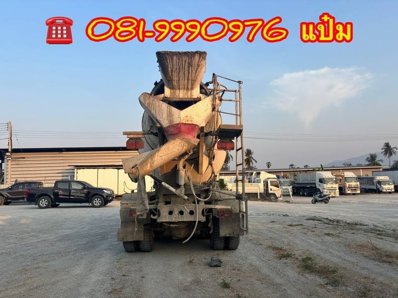 สิบล้อโม่ปูน  ปี 2555 **** เพียง 1,110,000.-****     ไมล์ 240,XXX โล (1281 )