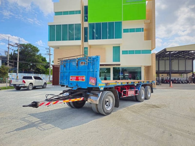 หางพ่วงพื้นเรียบ สามเพลา อู่ ซุ่นชัย ปี 2559(2767 ) ยาว 7.5 กว้าง 2.55 สูง 1.1