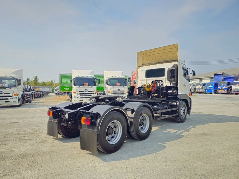 สิบล้อหัวลาก HINO FM1A 344 แรง ปี 2565(7667) ยางใหม่ 10 เส้น  ไมล์ 300,000