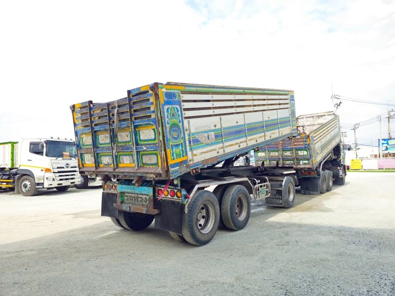 สิบล้อดั้มพ์ พ่วงเเม่ลูก ปี 2556 HINO FM1A 344 เเรงม้า Sาคา 1,390,000.-(3163)(3164) สิบล้อดั้มพ์ พ่วงเเม่ลูก ปี 2556 HINO FM1A 344 เเรงม้า Sาคา 1,390,000.-(3163)(3164)