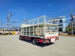 หกล้อคอก ISUZU  FRR 190 แรง  ปี 2564  ยาว 5.6 สูง 2.0 กว้าง 2.45 Sาคา 1,010,000. -(4513) ยางใหม่ 4 เส้น