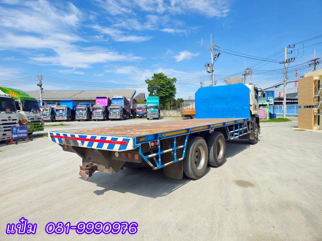 🚚สิบล้อพื้นเรียบ  ปี 2561 ISUZU  FVM  240 เเรง Sาคา 1,580,000.-(1517)