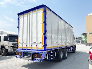 🚐 สิบล้อตู้สิบบาน HINO FG8J 240 แรง ปี 2565 ยาว 7.6 สูง 2.58 กว้าง 2.38  Sาคา 1,690,000.-(4820)