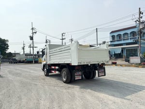 หกล้อดั้มพ์ ISUZU FRR 210 แรง 2566 (4606)