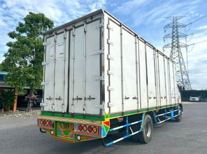 หกล้อตู้สิบบาน HINO FG8J 240 แรงม้า ปี 59 (3446) หกล้อตู้สิบบาน HINO FG8J 240 แรงม้า ปี 59 (3446)