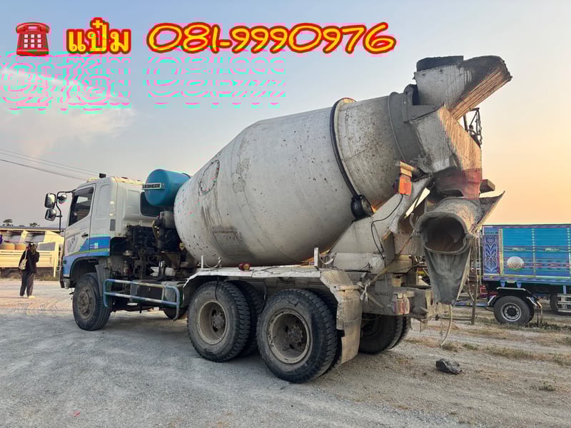 สิบล้อโม่ปูน ปี 2555 **** เพียง 990,000.-**** ไมล์ 240,XXX โล (1281 ) HINO FM1A 330 แรงม้า ปี 55 สิบล้อโม่ปูน ปี 2555 **** เพียง 990,000.-**** ไมล์ 240,XXX โล (1281 ) HINO FM1A 330 แรงม้า ปี 55