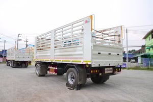 หางคอก สองเพลา อู่ เอสเคที ปี 2565 ยาว 7.0 กว้าง 2.5 สูง 2.0 Sาคา 450,000.-(6467)