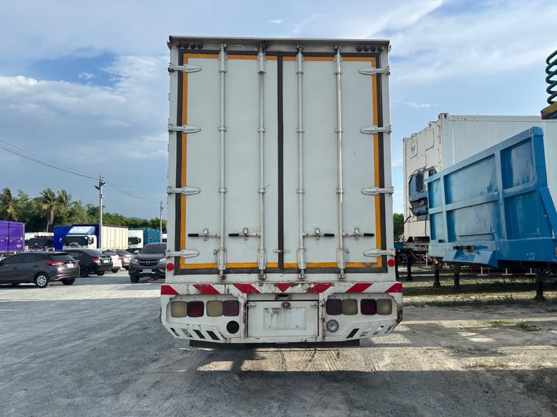 หกล้อตู้สิบบาน HINO FG8J 240 แรงม้า ปี 2560 (7915) 💥เพียง 1,260,000.- หกล้อตู้สิบบาน HINO FG8J 240 แรงม้า ปี 2560 (7915) 💥เพียง 1,260,000.-