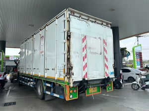 หกล้อตู้สิบบาน Isuzu Ftr  240 แรง ปี 2559 (3447)