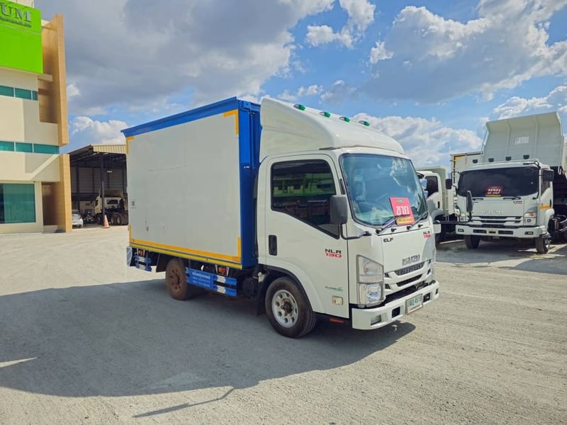 ล้อตู้ ISUZU NLR 104 แรง ปี 2564 ยาว 3.20 กว้างใน1.80สูงใน1.95(4519)