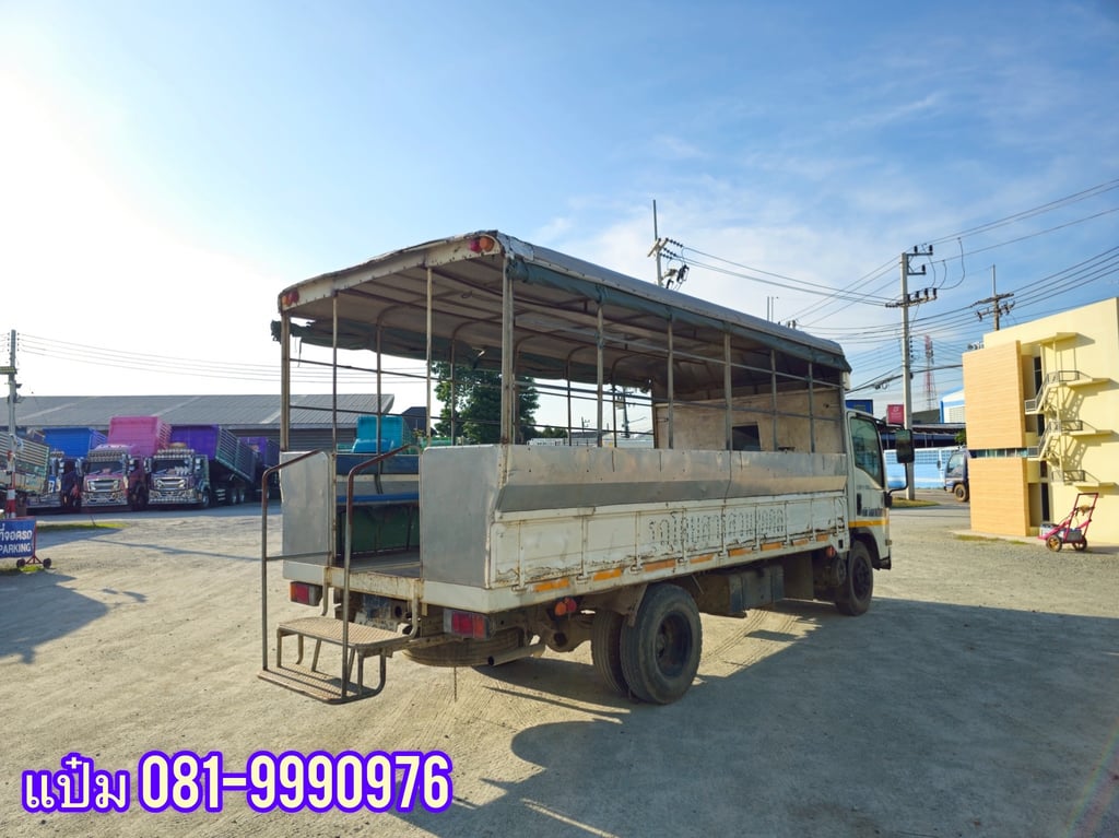 🚌หกล้อโดยสาร  ปี 2554 ISUZU  NPR 150 แรงม้า Vายตัด  440,000.-(6452)