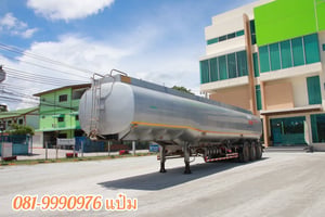 หางพวงน้ำมัน สามเพลา อู่ บันเทิงรุ่งเรือง ปี 2558 (4593) หางพวงน้ำมัน สามเพลา อู่ บันเทิงรุ่งเรือง ปี 2558 (4593)