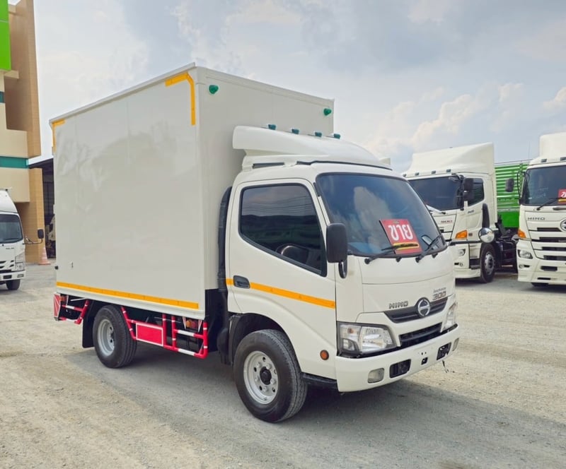สี่ล้อตู้ทึบ HINO XZU 136 แรงม้า ปี 2563 (637) สี่ล้อตู้ทึบ HINO XZU 136 แรงม้า ปี 2563 (637)