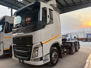 สิบล้อหัวลาก Volvo FH 440 แรงม้า ปี 58 (8454)