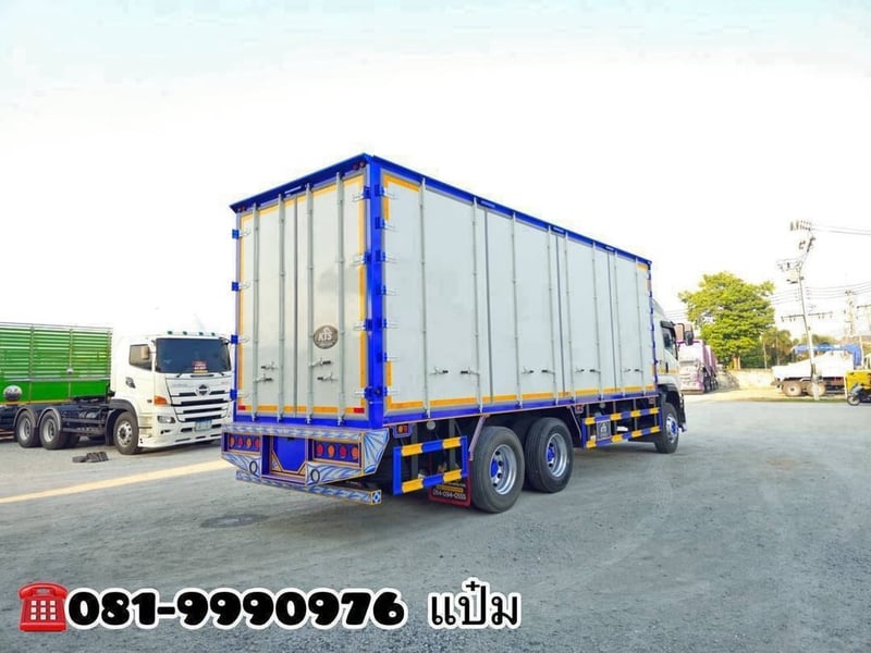 🚚สิบล้อตู้สิบบาน ปี 2561 ISUZU  FVM 240 เเรงม้า  Sาคา  1,750,000.-(1517)