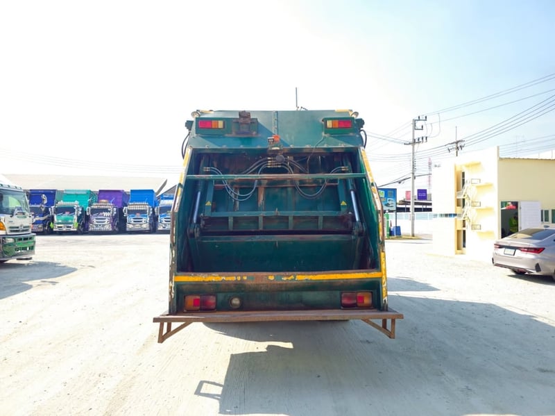 กล้อถังขยะ  HINO FG8J 240       ปี 2566  💴 1,600,000 .-(4084)