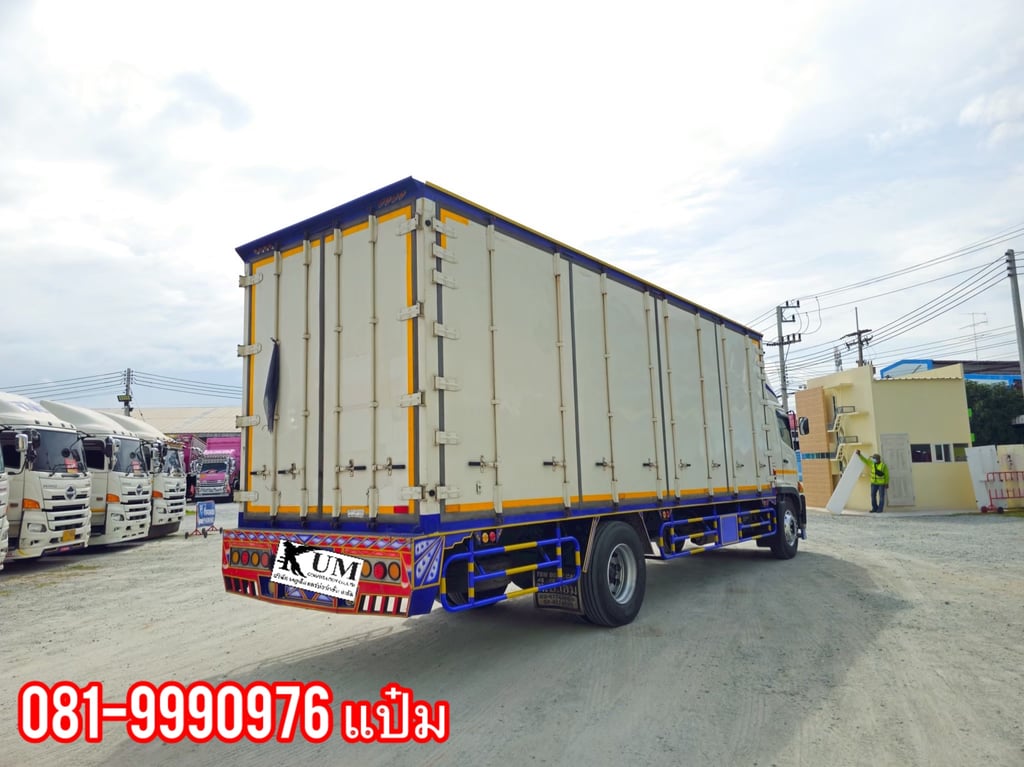 HINO  FG8J  240 แรงม้า ปี  2564  สิบน๊อตเเล้ว ราคา 1,670,000.-(3641)