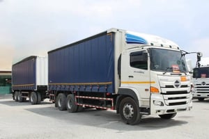 สิบล้อตู้ผ้าใบเปิดข้าง HINO FL1A 344 แรงม้า ปี 67  (5506,5507)