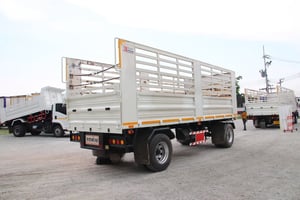 หางคอก สองเพลา อู่ เอสเคที ปี 2565 ยาว 7.0 กว้าง 2.5 สูง 2.0 Sาคา 450,000.-(6467)