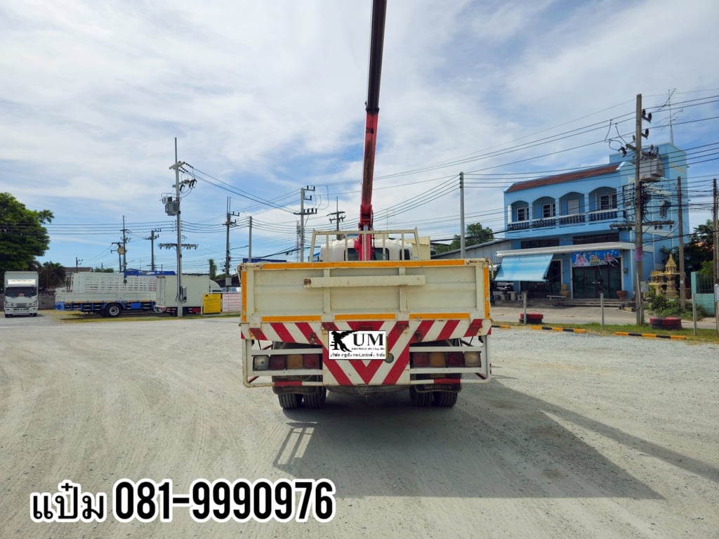 🚚หกล้อติดเครน  ปี 2557 ISUZU  FTR  240 แรงม้า ราคา  1,310,000.-(0947)