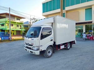 สี่ล้อตู้ทึบ HINO XZU 136 แรงม้า ปี 2565 (6121) สี่ล้อตู้ทึบ HINO XZU 136 แรงม้า ปี 2565 (6121)