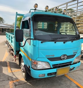 หกล้อกระบะคาร์โก้ Hino XZU 150 แรง ปี 2563 (5876) 💥เพียง 620,000 บาn 