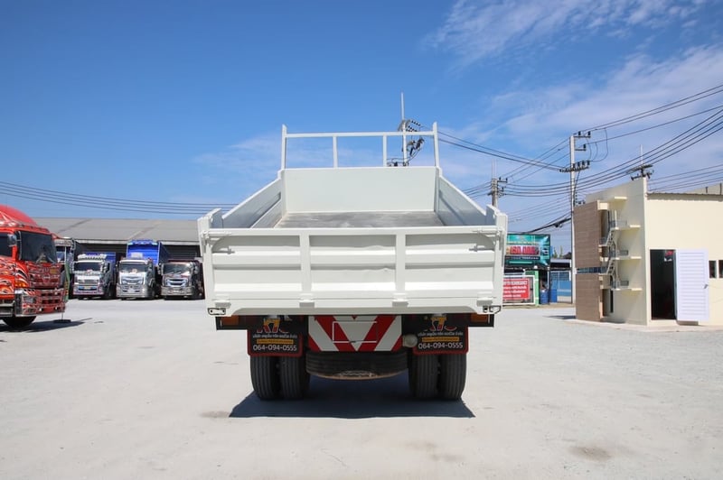 #Vาย หกล้อดั้มพ์  ISUZU FTR 240 แรง ปี 2566  Sาคา 1,560,000.-(3266)