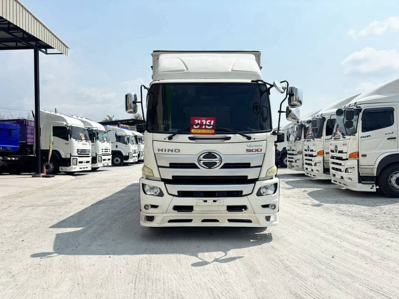 หกล้อตู้สิบบานHINO FG8J  240 เเรงม้า ปี 2561 Sาคา  1,610,000.-(4378)