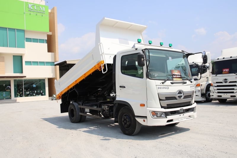 หกล้อดั้มพ์ HINO FC9J 175 แรง ปี 2565 💴 990,000.-(0793)