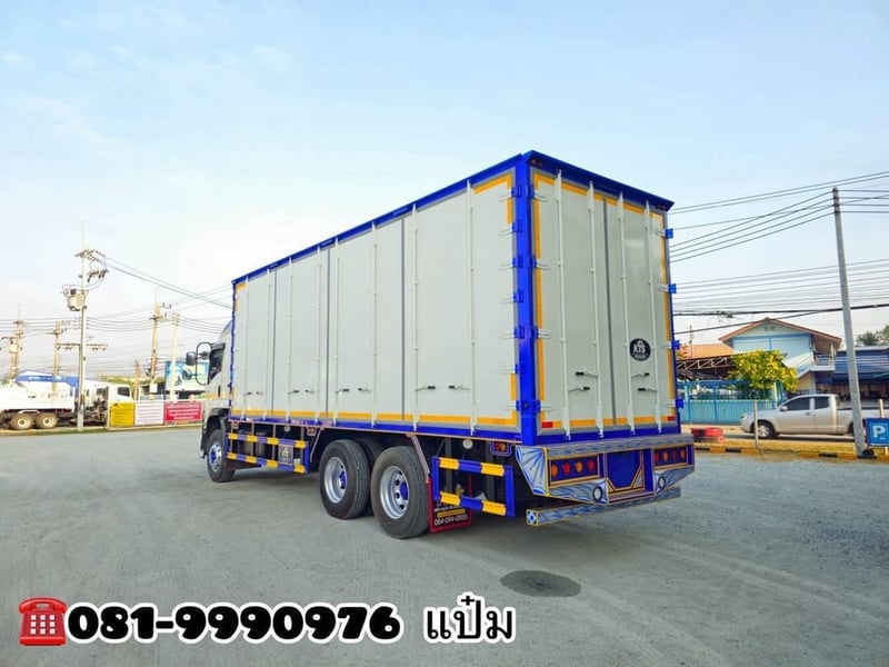 🚚สิบล้อตู้สิบบาน ปี 2561 ISUZU  FVM 240 เเรงม้า  Sาคา  1,850,000.-(1517)