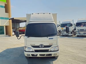 👉สี่ล้อตู้ทึบ HINO XZU 136 แรงม้า ปี 2567 (9713)