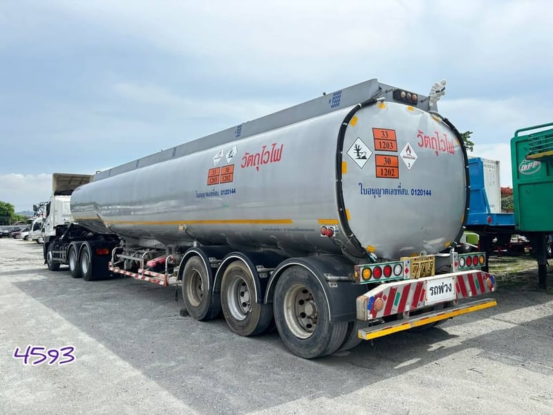 🔥 หางน้ำมัน  อู่บันเทิงรุ่งเรือง ปี 58 ของหายาก นานๆ จะเข้ามาสักคัน!(42,000ลิตร )4593