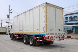 สิบล้อตู้สิบบาน HINO FL8J 260 แรงม้า ปี 2561 (2717) สิบล้อตู้สิบบาน HINO FL8J 260 แรงม้า ปี 2561 (2717)