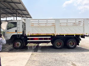 ISUZU FXZ 360 เเรง ปี 2557 ปล่อย 1,190,000.-(4857) ISUZU FXZ 360 เเรง ปี 2557 ปล่อย 1,190,000.-(4857)