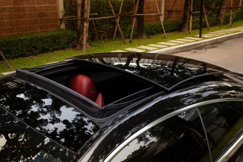 Mercedes Benz C200 Coupe’ AMG Dynamic 2019Y. หมื่นกิโล รีบหน่อยน้า 🖤