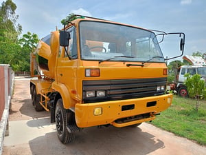 NISSAN UD CWM430 230แรงม้า โม่6คิว เช็คใหม่ทั้งคัน พร้อมใช้