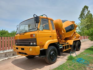 NISSAN UD CWM430 230แรงม้า โม่6คิว เช็คใหม่ทั้งคัน พร้อมใช้