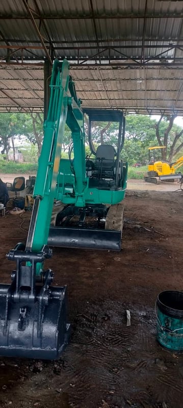 KOMATSU PC35R-8 sาคา 235,000