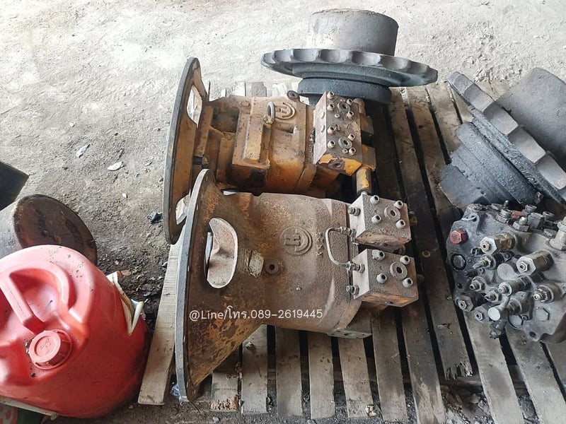 ปั๊มไฮดรอลิคSUMITOMO รถ12ตัน มี2ลูก sาคาลูกละ 23,000 