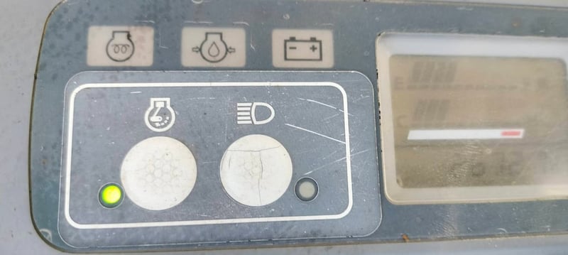 HITACHI EX55UR-3  sาคา 350,000 📣📣 เครื่อง ISUZU-4LE1