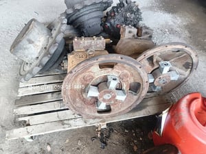 ปั๊มไฮดรอลิคSUMITOMO รถ12ตัน มี2ลูก sาคาลูกละ 23,000 