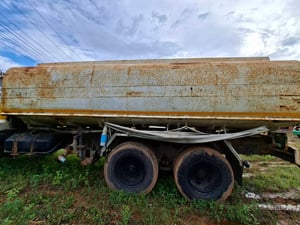 รถบรรทุกน้ำฮีโน่