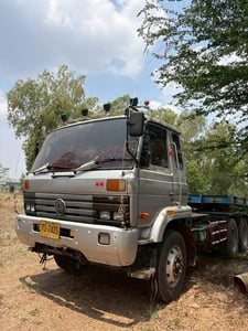 NISSAN UD CWM รถบรรทุก หัวลาก 10ล้อ หัวลาก เฉพาะหัว NISSAN UD CWM รถบรรทุก หัวลาก 10ล้อ หัวลาก เฉพาะหัว